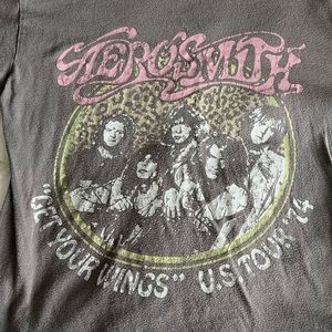 Med Aerosmith T-shirt
